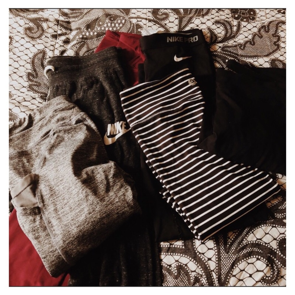 bundle of leggings/sweats